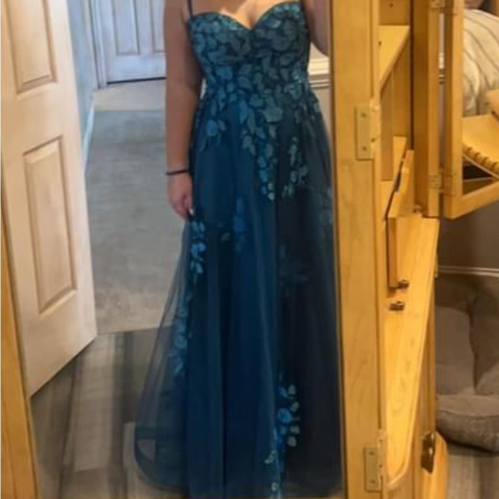 Camille La vie prom dress new condition